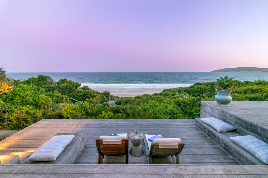 9 Bedroom Property for Sale in Beachy Head Western Cape